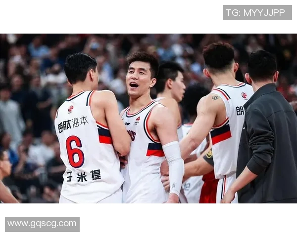 周琦与郭艾伦遭遇伤痛困扰训练中再度受伤季后赛前景堪忧